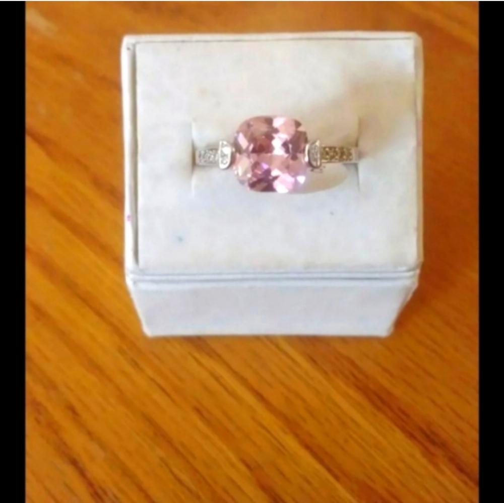 New S .925 Sterling silver Pink Topaz Ring Size 7